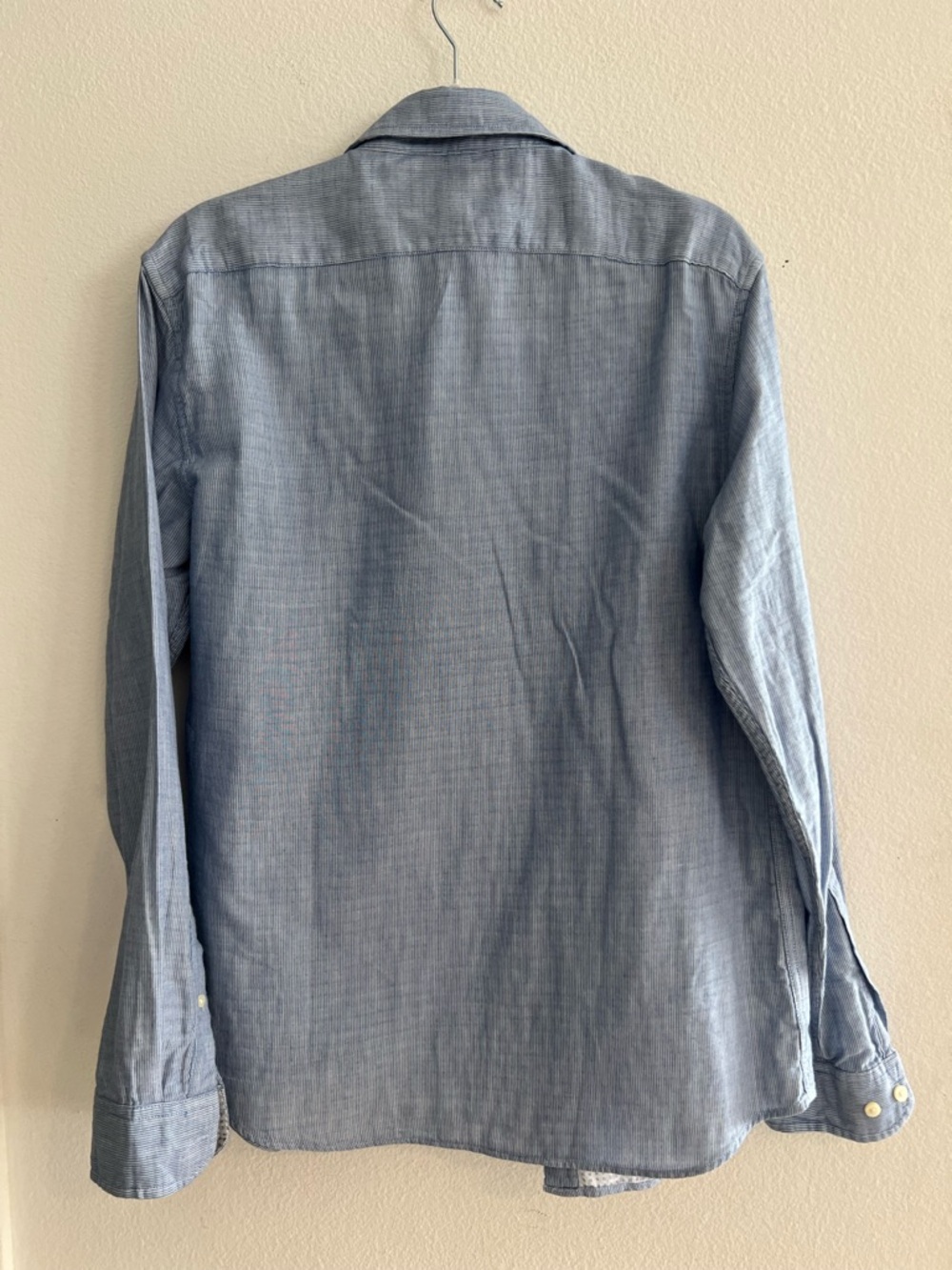 Banana Republic Men's Chambray Button-Down Shirt in Light Blue - Picture 6 of 8